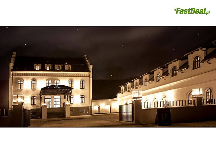 Sylwester w Górach Sowich! Jugowice! Pałac Jugowice Luxury Hotel**** zaprasza! Bal z zabawami! Uroczystość z PEŁNYM MENU serwowanym, menu zakąskowym, wieczornym posiłkiem, napojami i ALKOHOLEM BEZ OGRANICZEŃ! Spędź sylwestra w luksusowym pałacu!
