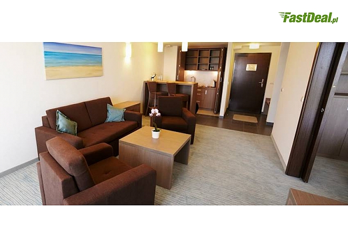 Kołobrzeg! SYLWESTER w SPA! BALTIC PLAZA HOTEL**** mediSPA & fit zaprasza! W ramach Okazji: pokój DBL, śniadania, obiadokolacje, nielimit. SPA (sauna ziołowa, sucha, basen kryty, jacuzzi, caldarium, sala fitness)