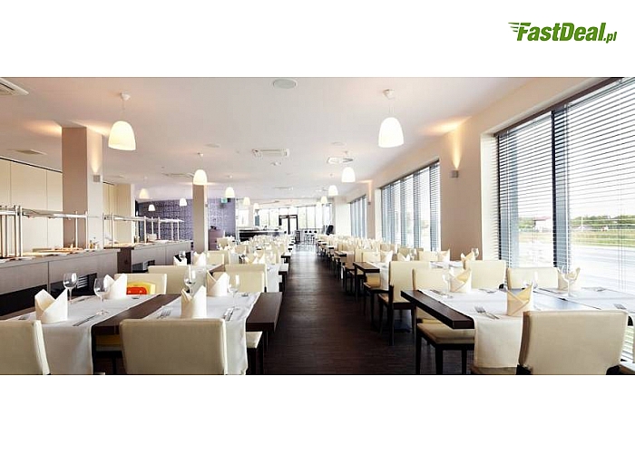 Kołobrzeg! SYLWESTER w SPA! BALTIC PLAZA HOTEL**** mediSPA & fit zaprasza! W ramach Okazji: pokój DBL, śniadania, obiadokolacje, nielimit. SPA (sauna ziołowa, sucha, basen kryty, jacuzzi, caldarium, sala fitness)