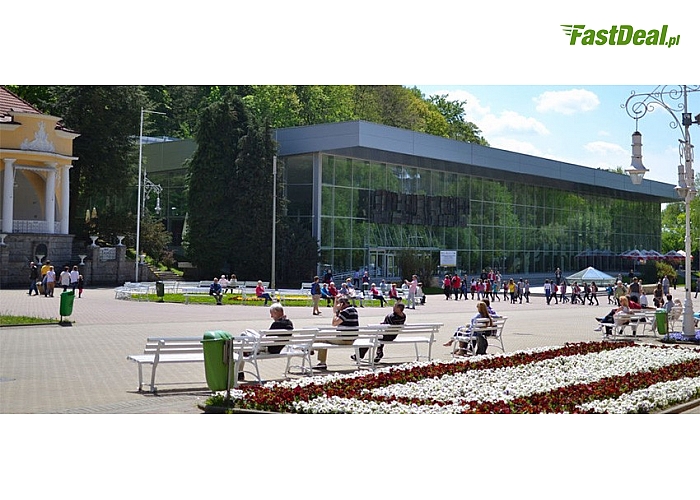 KRYNICA-ZDRÓJ, Dom Wczasowy Skarbówka Dolna/ Górna. Wyżywienie, 5 lub 8 zabiegów z fizjoterapii  i wieczorek taneczny!