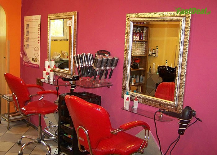 Salon fryzjersko - kosmetyczny JU-KA! 4 zabiegi! Wspaniała ekipa stylistek ze światowym i długoletnim doświadczeniem!