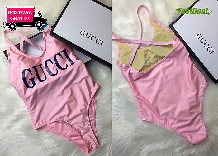 Modny, sportowy strój kąpielowy z logo marki Gucci.