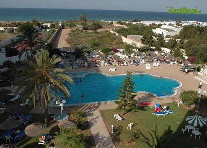 8 dni w gorącej Tunezji! Komfortowe pobyty All Inclusive w Hotelu Jinene położonym 150m metrów od plaży!