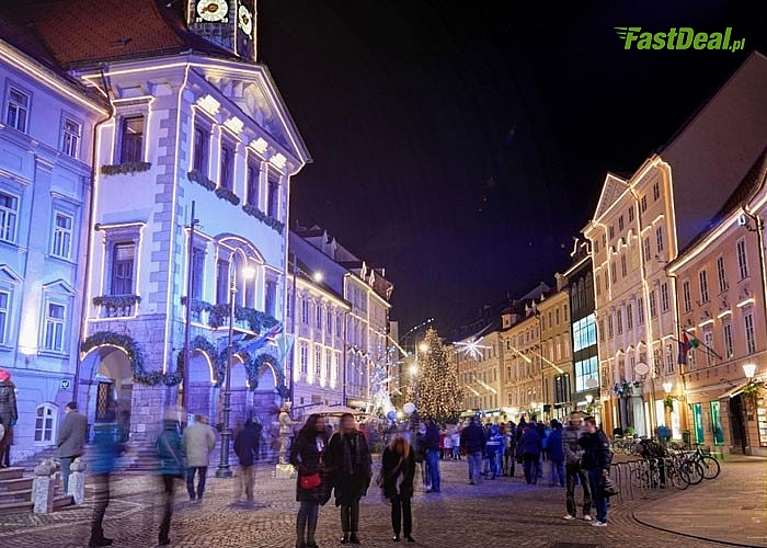 Zapraszamy do Lublany czekają pięknie oświetlone miasto, liczne imprezy na ulicach, koncerty oraz świąteczny kiermasz