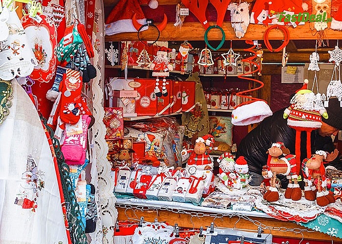 Czeka na Ciebie niezapomniana wycieczka z udziałem w Jarmarku świątecznym w Pradze