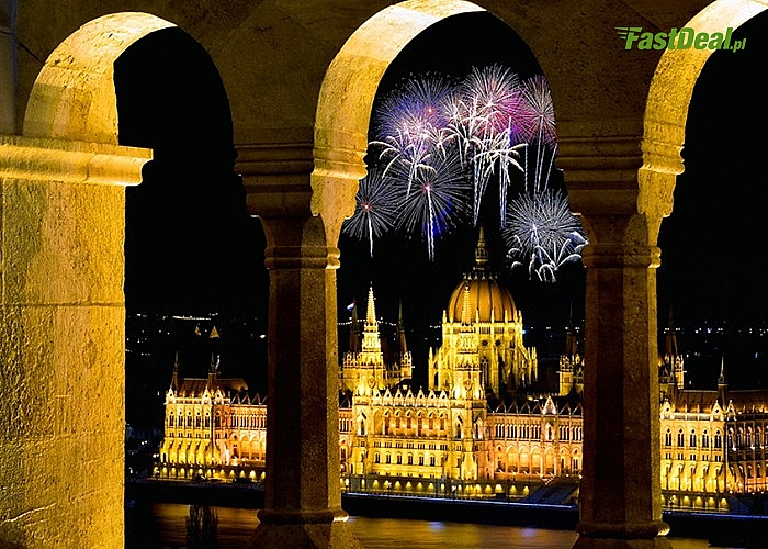 Przywitaj Nowy Rok w stolicy Węgier! W pakiecie przejazd autokarem i dwa noclegi z śniadaniami!