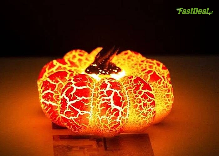 Piękna dekoracja na Halloween w postaci lampki LED w kształcie dyni