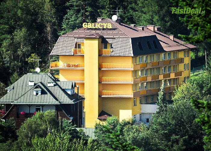 Komfortowy ośrodek Galicya na górskim zboczu w jednym z najsłynniejszych uzdrowisk w Polsce.